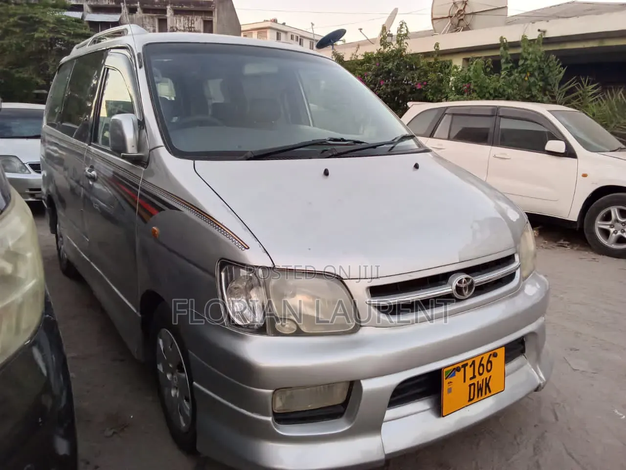 Toyota TownAce Noah 2001 Silver