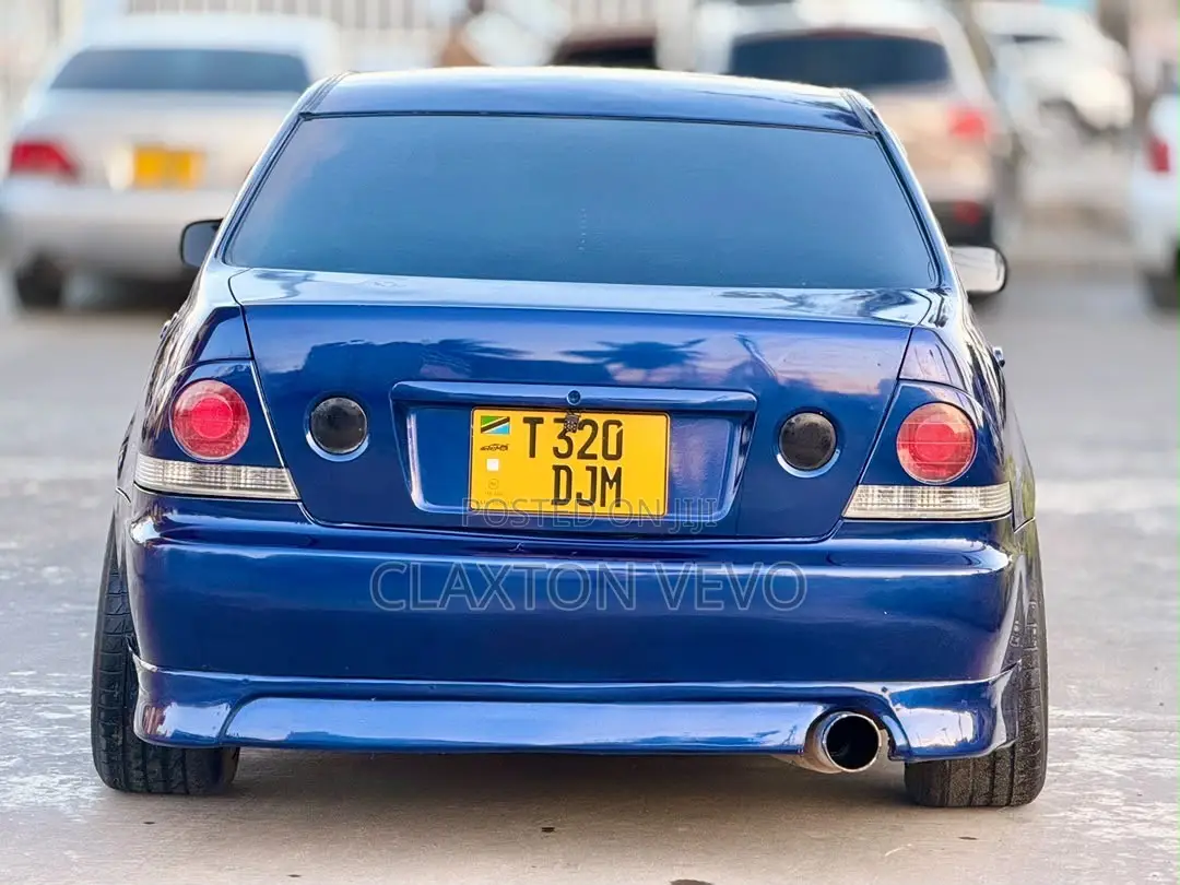 Toyota Altezza 2000 Blue