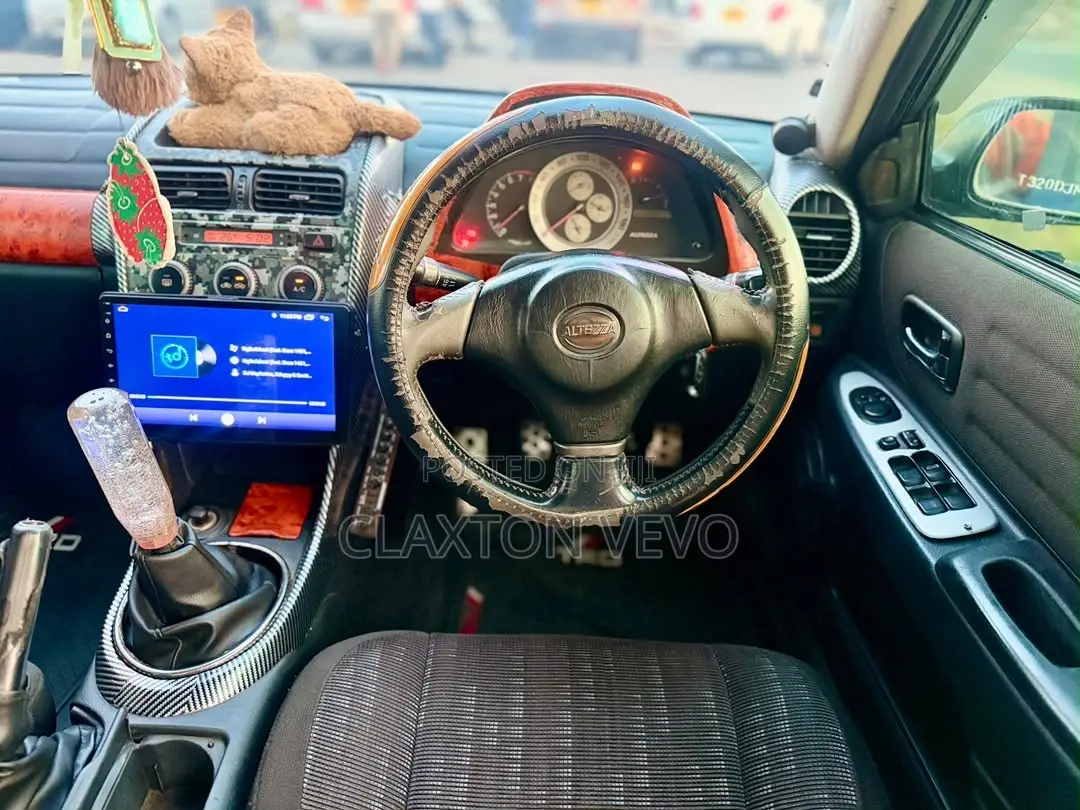 Toyota Altezza 2000 Blue