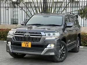 Toyota Land Cruiser 2018 Gray