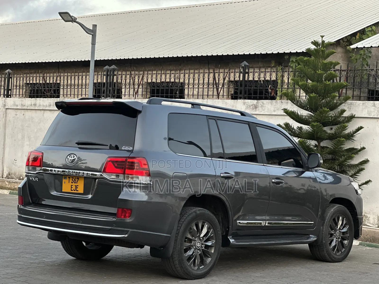 Toyota Land Cruiser 2018 Gray