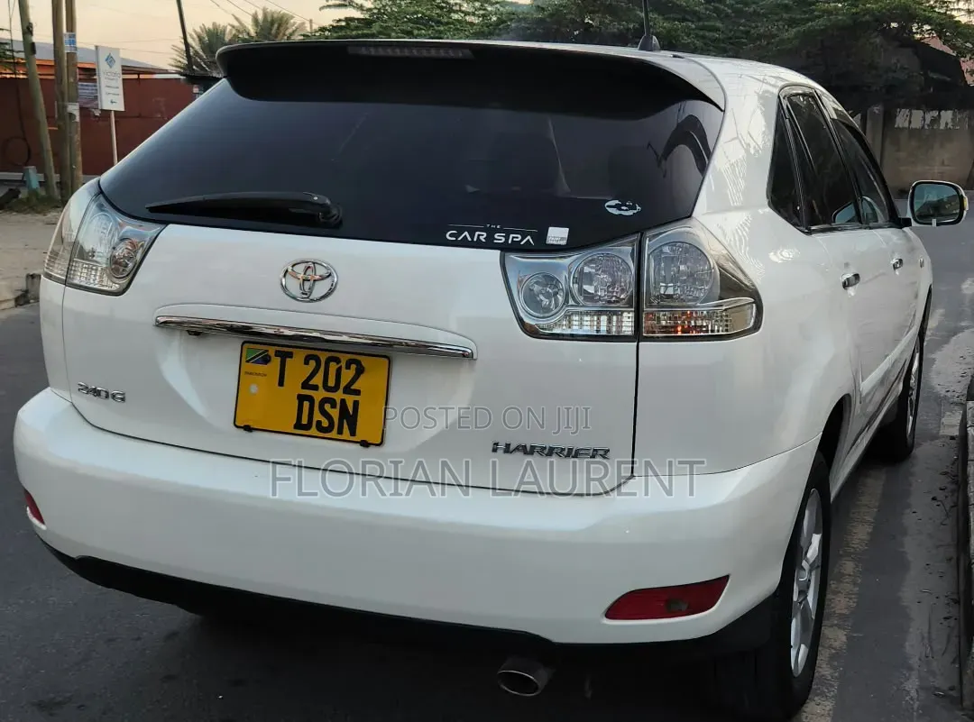 Toyota Harrier 2.4 2006 White