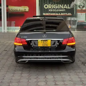Mercedes-Benz E-Class 2015 Black