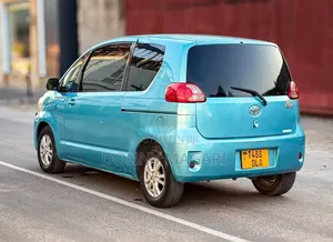 Toyota Porte 2006 Blue
