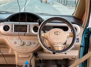 Toyota Porte 2006 Blue