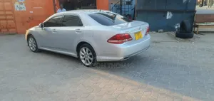 Toyota Crown 2009 Silver