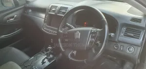 Toyota Crown 2009 Silver