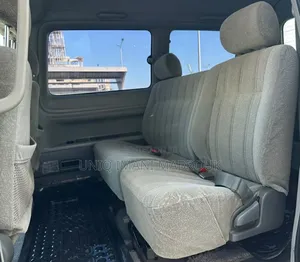 Toyota Noah 2001 Silver