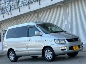 Toyota Noah 2001 Silver