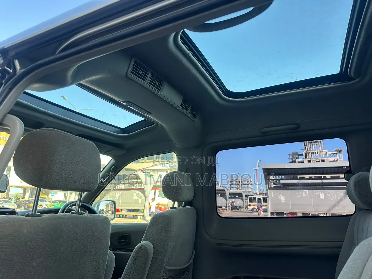 Toyota Noah 2001 Silver