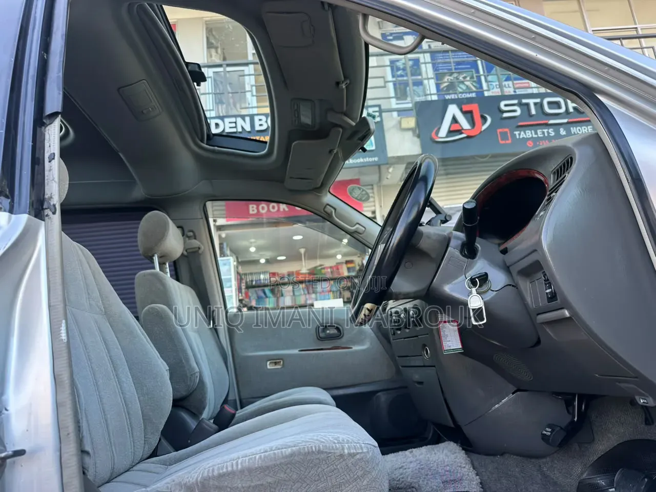 Toyota Noah 2001 Silver