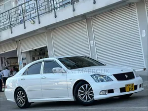 Toyota Crown 2006 White