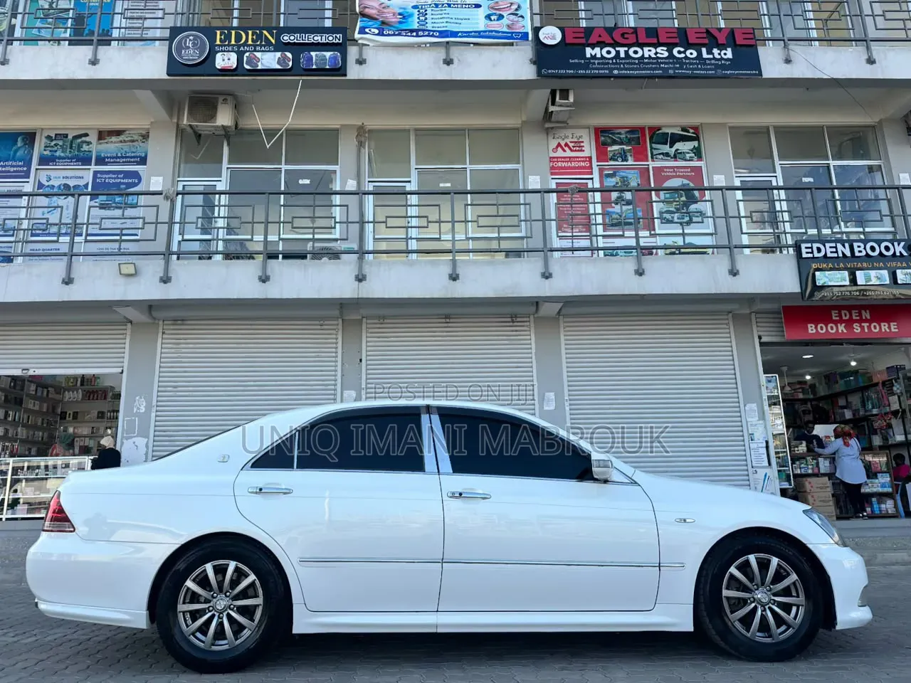Toyota Crown 2006 White