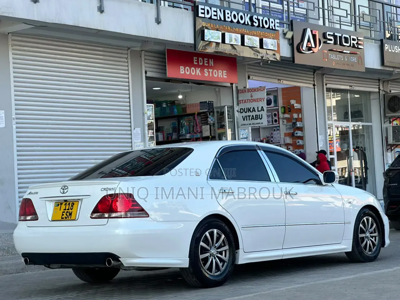 Toyota Crown 2006 White