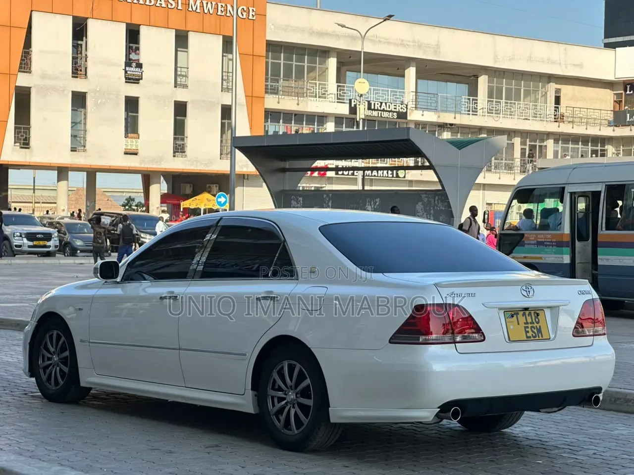 Toyota Crown 2006 White