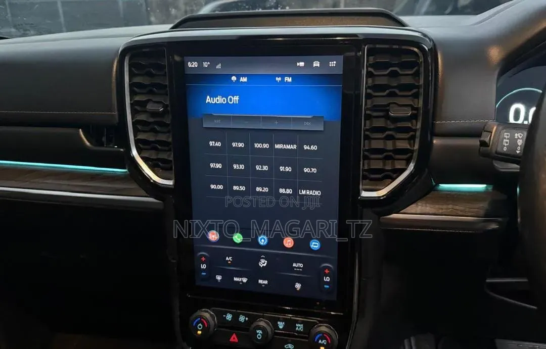 Ford Everest 2025 Gray