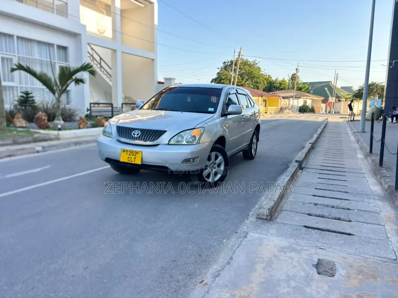 Toyota Harrier 2005 Silver