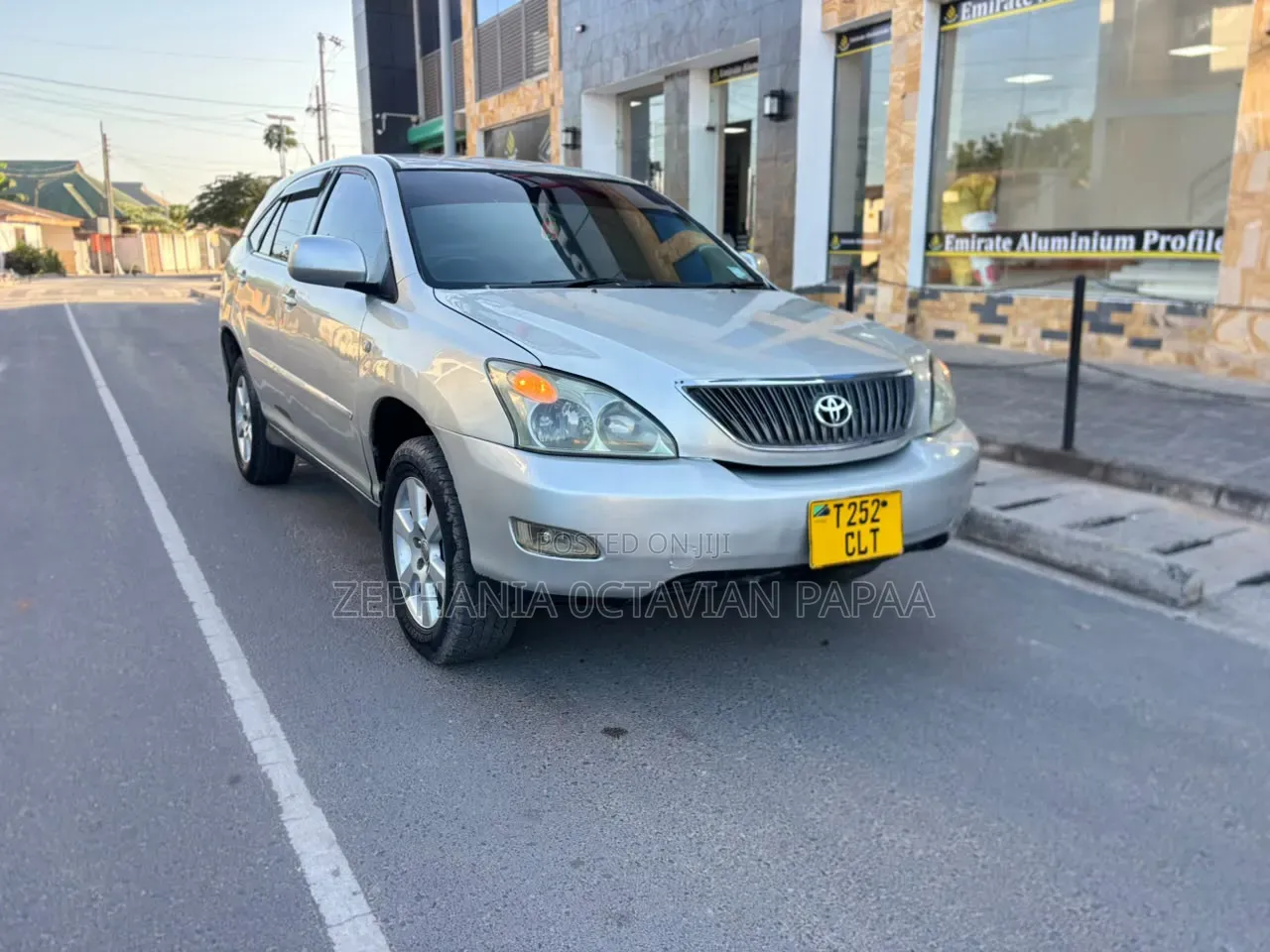 Toyota Harrier 2005 Silver