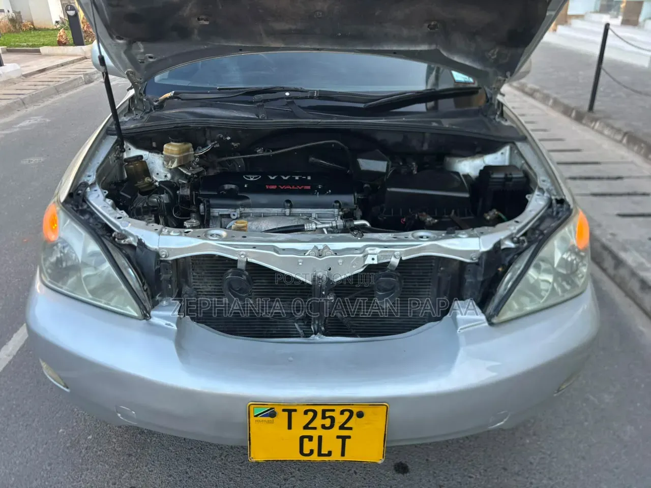 Toyota Harrier 2005 Silver