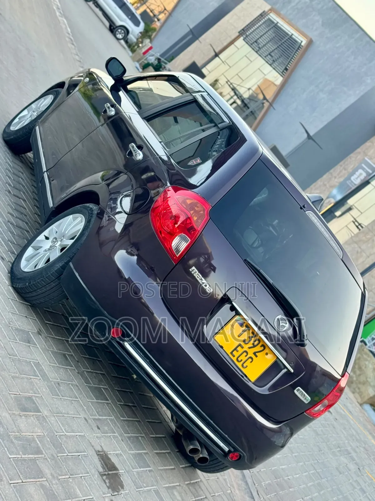 Mazda Verisa 2009 Maroon