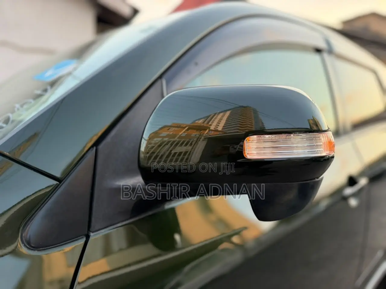 Toyota Vanguard 2011 Green