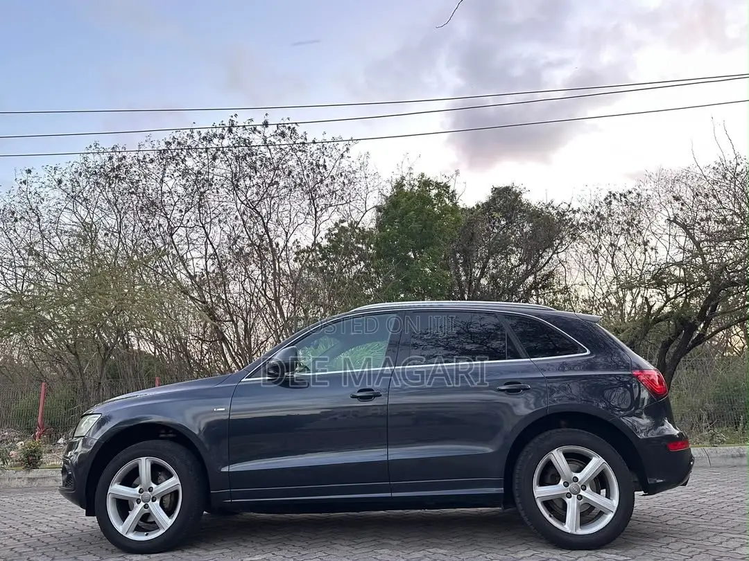 Audi Q5 2013 Black