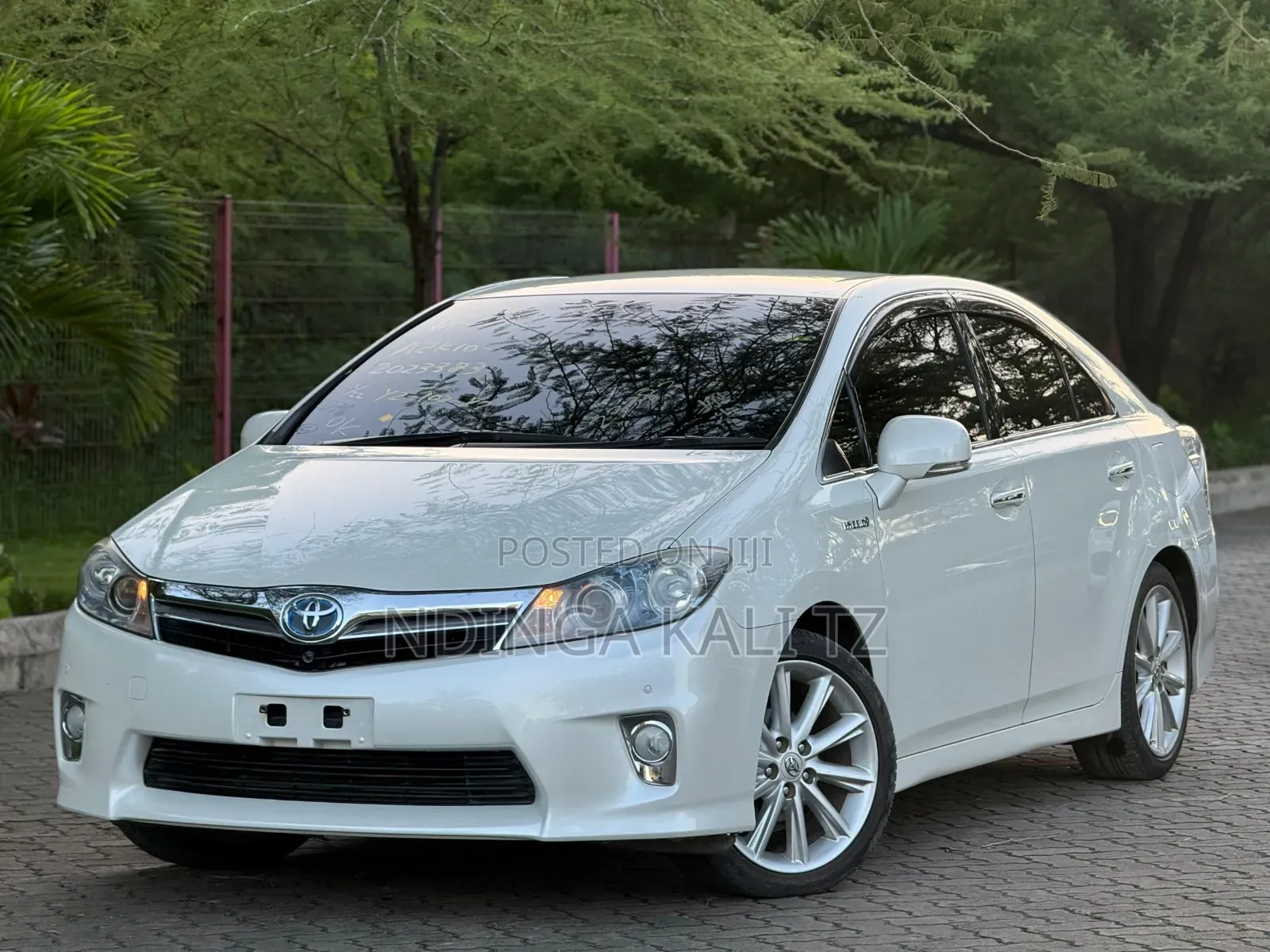 Subaru Trezia 2013 White