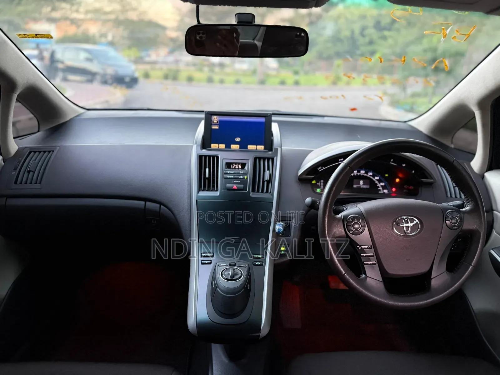 Subaru Trezia 2013 White