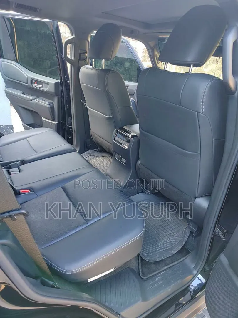 New Toyota Land Cruiser LC250 2025 Black