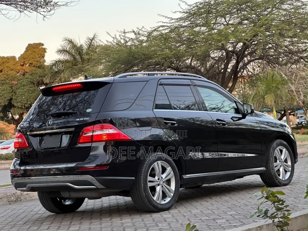 Mercedes-Benz M Class 2014 Black