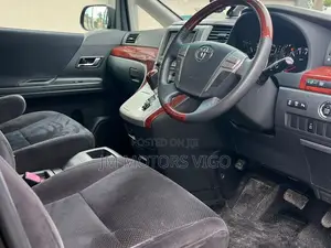 Toyota Alphard 2.4 Petrol FWD 2011 Black
