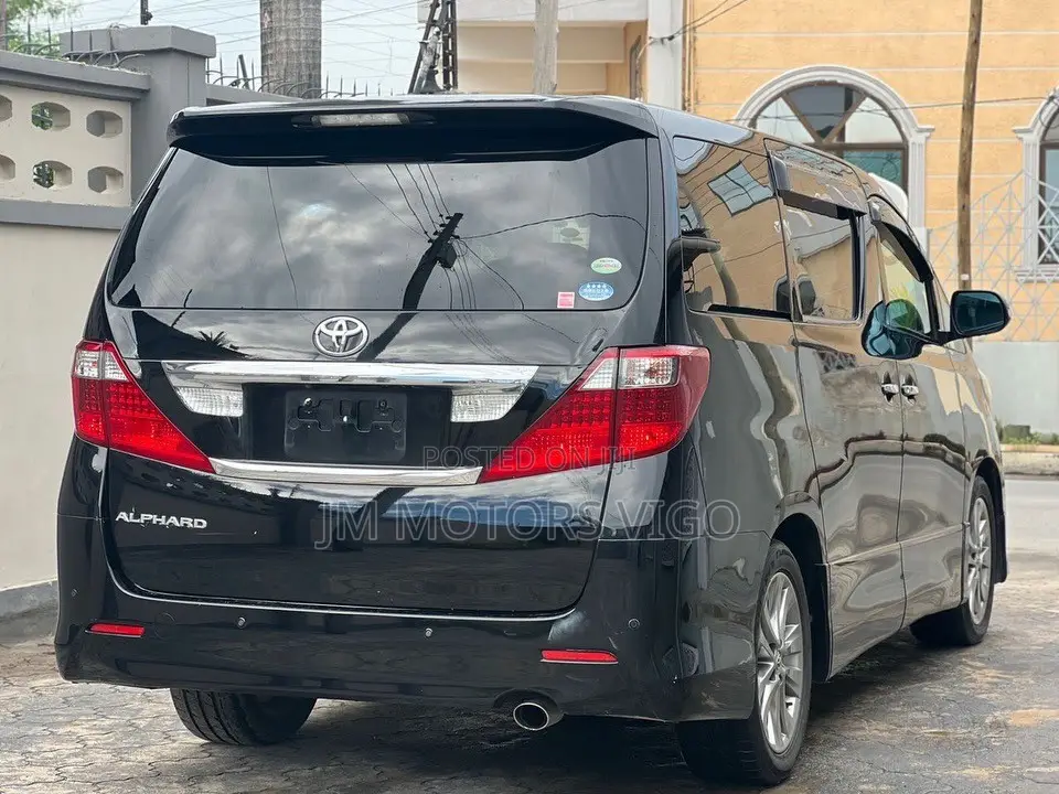 Toyota Alphard 2.4 Petrol FWD 2011 Black