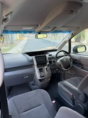 Toyota Noah 2009 Black