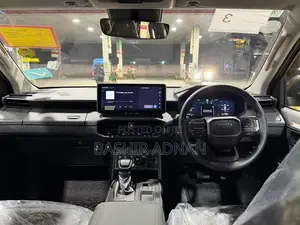 New Toyota Hilux 2026 Yellow