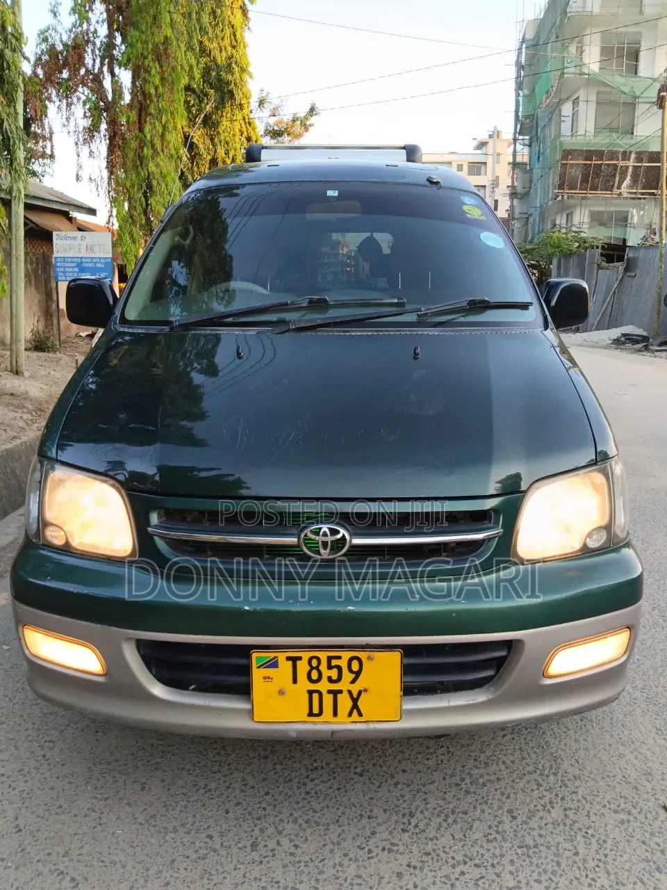 Toyota Noah 2001 Green
