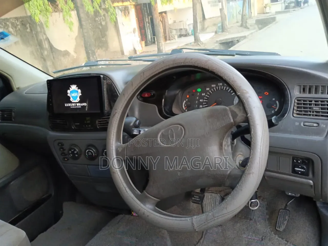 Toyota Noah 2001 Green