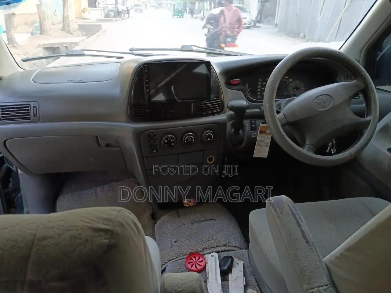 Toyota Noah 2001 Green