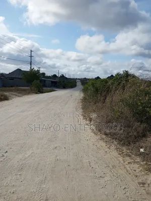 Kiwanja Kinauzwa Mabwepande