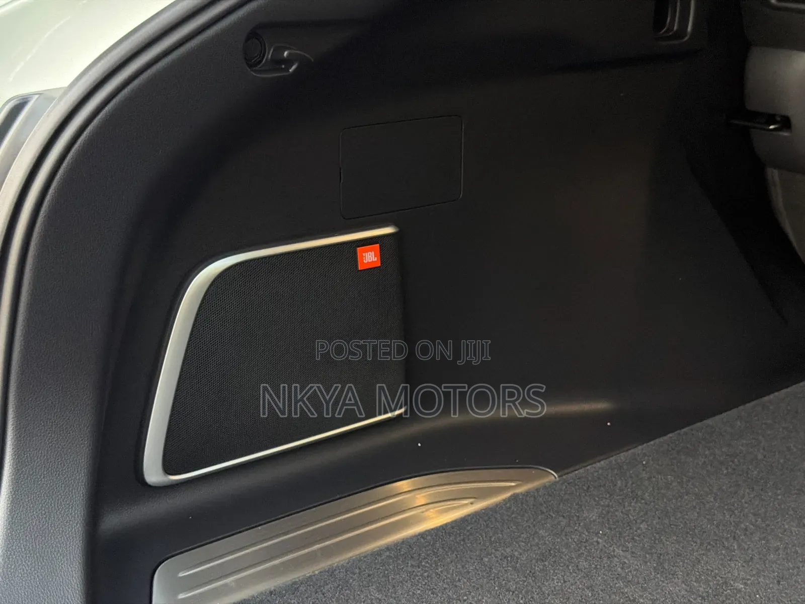 Toyota Harrier 2022 White