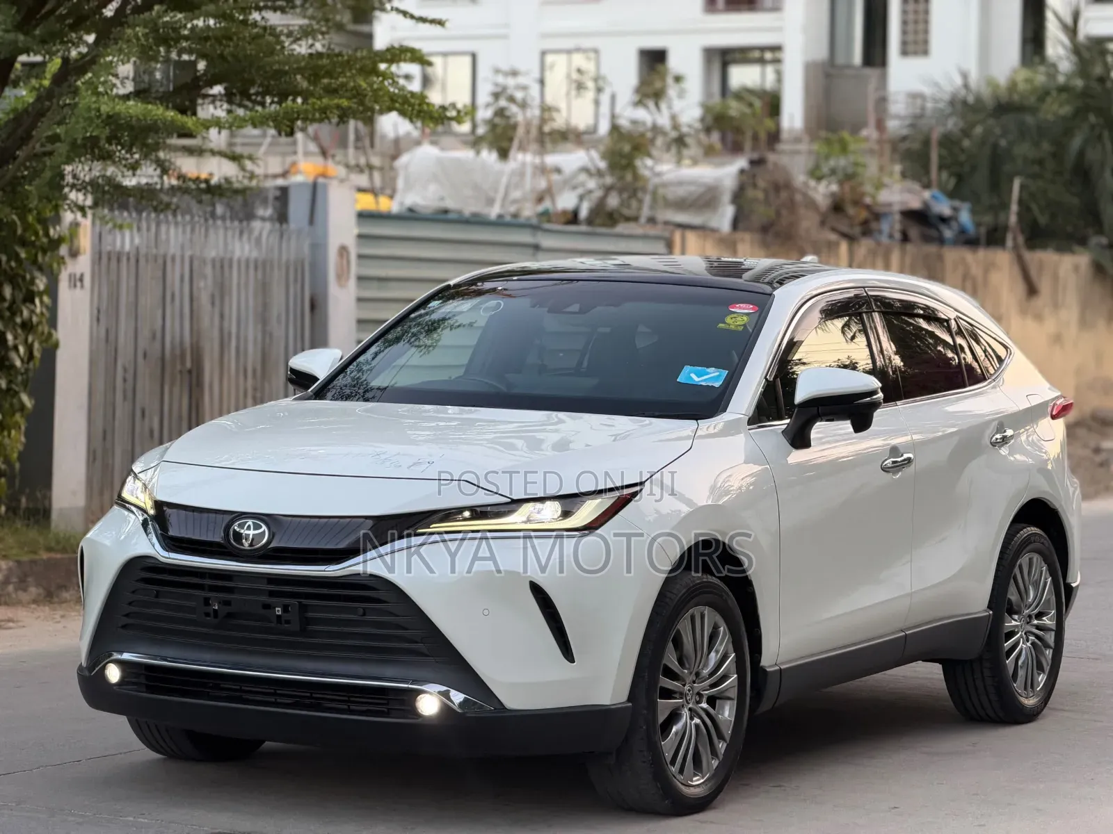Toyota Harrier 2022 White