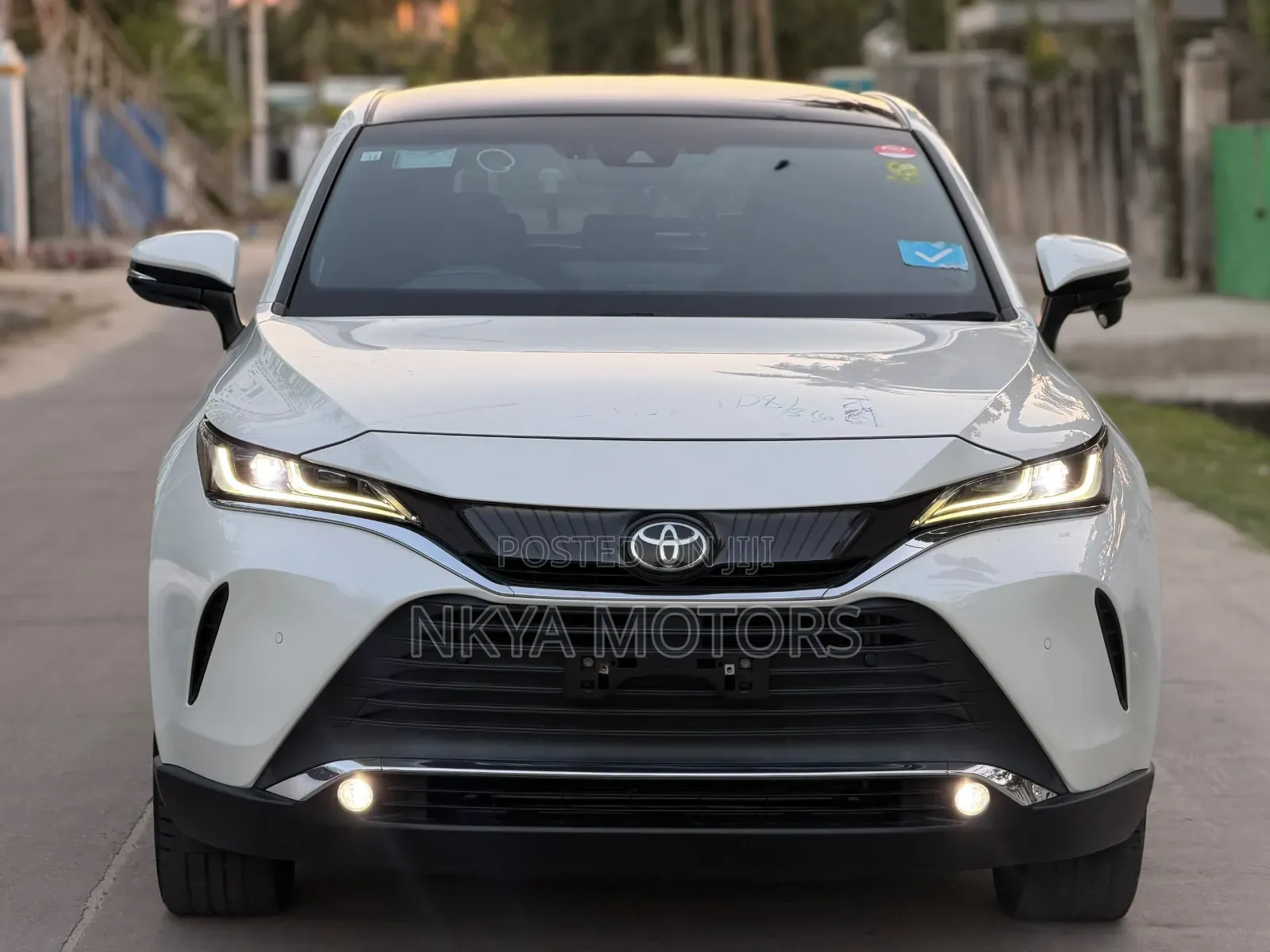 Toyota Harrier 2022 White