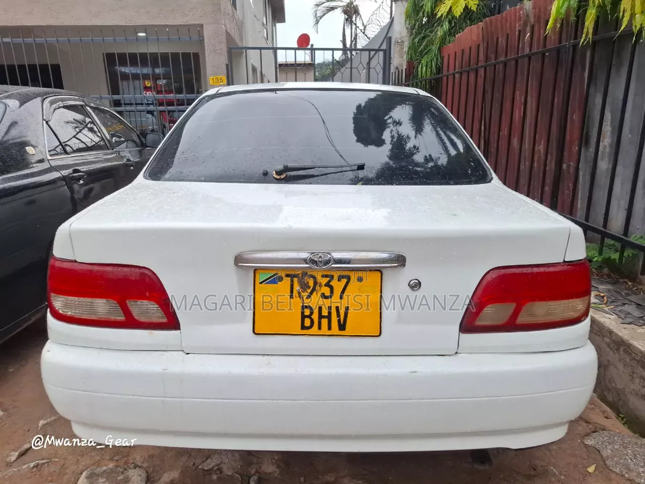 Toyota Carina 1.6 FWD Sedan 1999 White