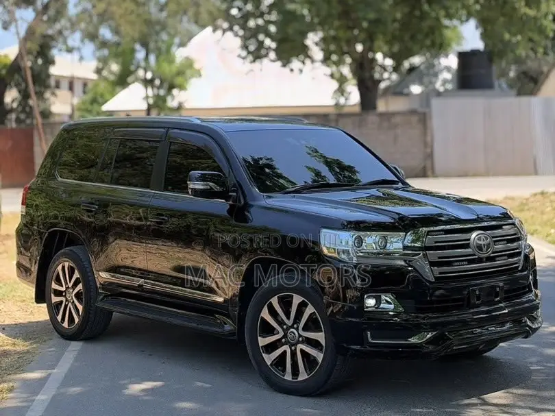 Toyota Land Cruiser 4.6 V8 ZX 2019 Black