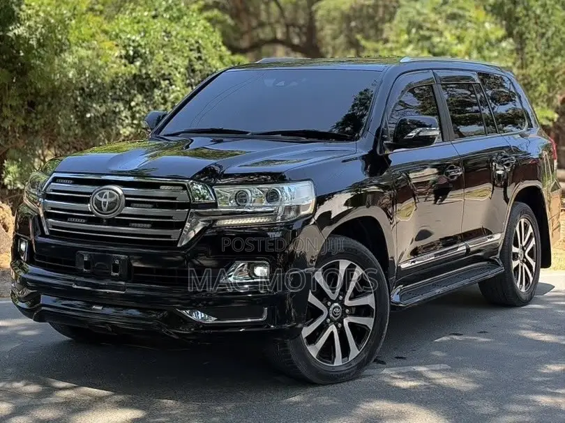 Toyota Land Cruiser 4.6 V8 ZX 2019 Black