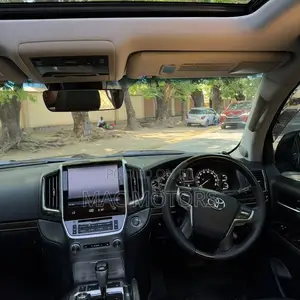 Toyota Land Cruiser 4.6 V8 ZX 2019 Black