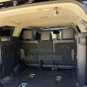 Toyota Land Cruiser 4.6 V8 ZX 2019 Black