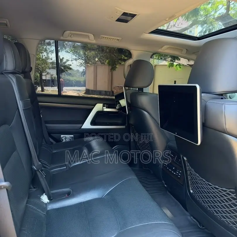 Toyota Land Cruiser 4.6 V8 ZX 2019 Black