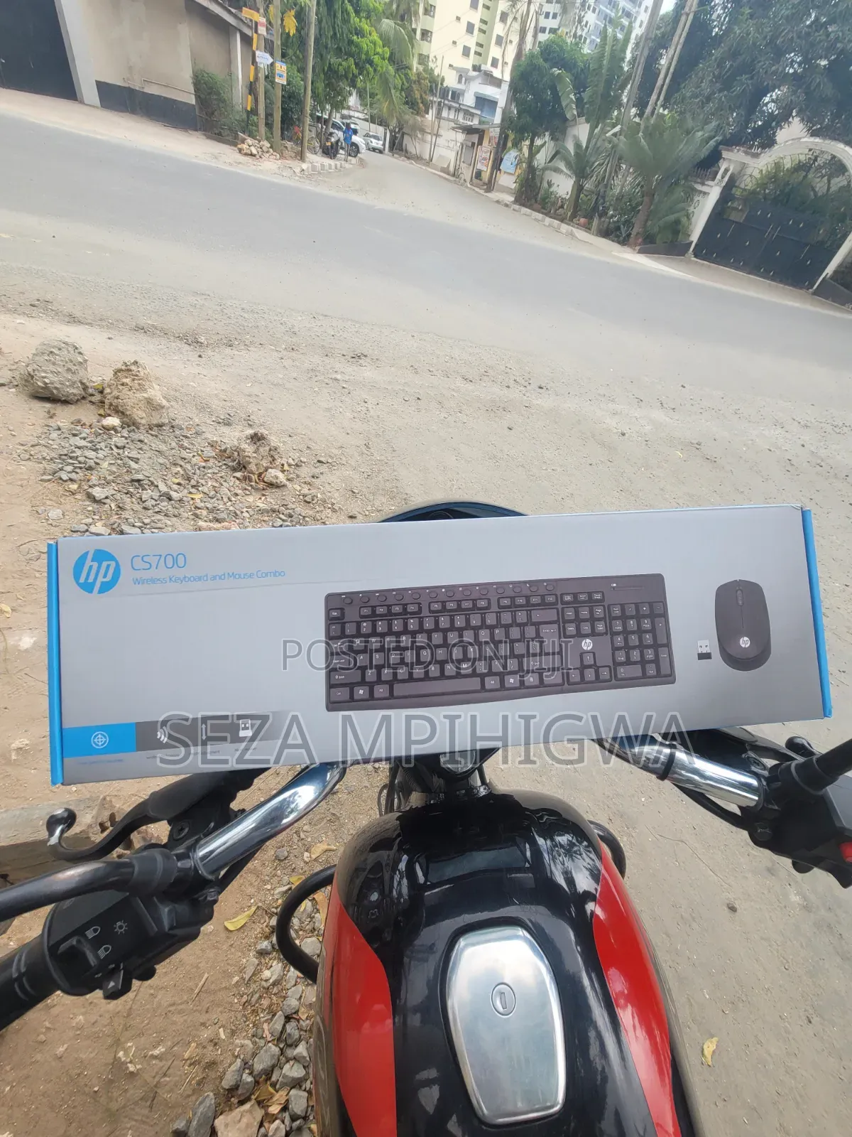 CS700 Wireless Keyboard and Mouse Combo