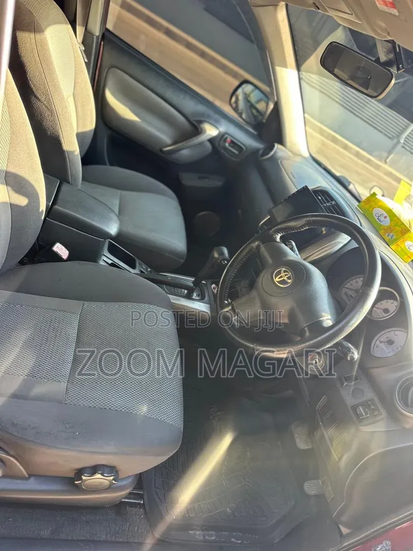 Toyota RAV4 2006 Maroon