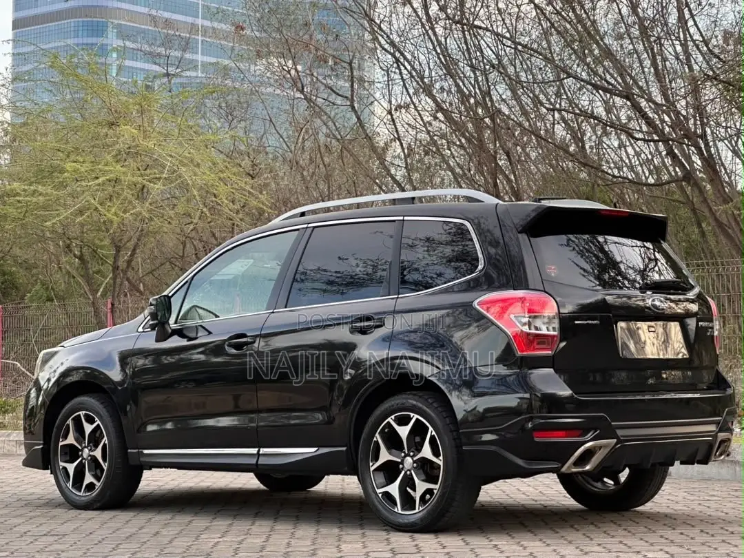 Subaru Forester 2.0XT Premium 4dr SUV AWD (2.0L 4cyl Turbo CVT) 2014
